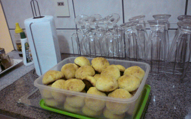 Broinha de queijo