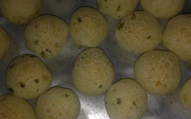 Pão de queijo caipira