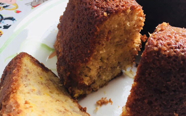 Bolo de banana e damasco sem glúten e sem lactose