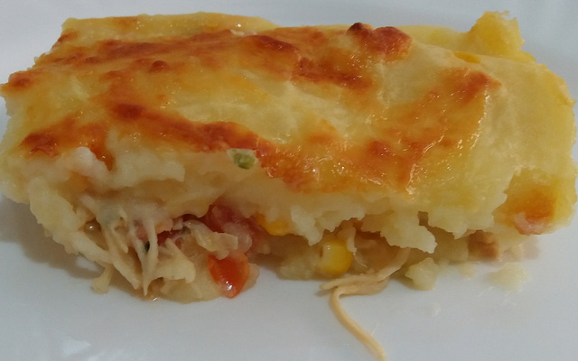 Escondidinho de frango cremoso