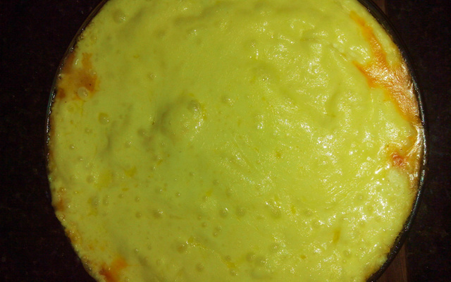 Escondidinho de requeijão com carne moída