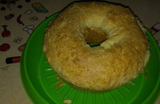 bolo salgado  de polvilho doce (rosca)