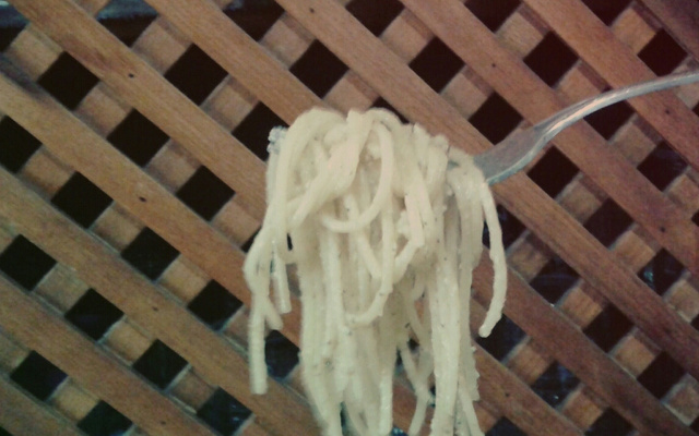 Macarrão solteiro diferente