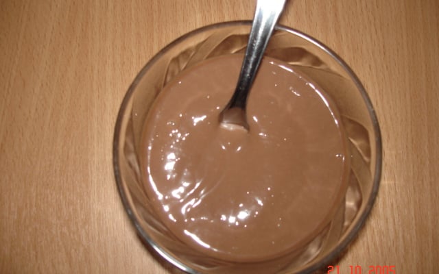 Mingau de amido de milho de chocolate