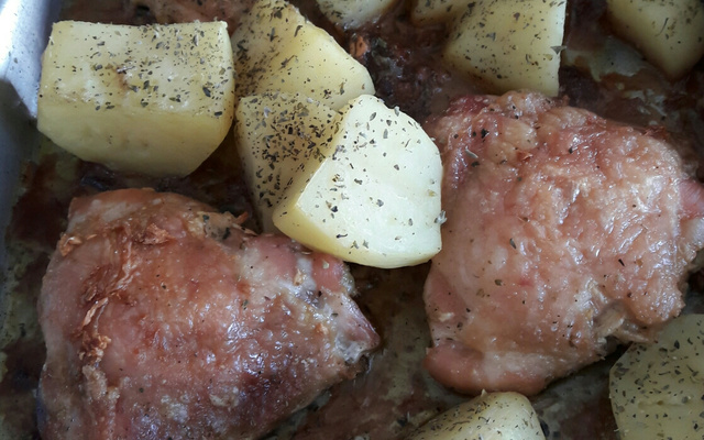 Frango assado crocante