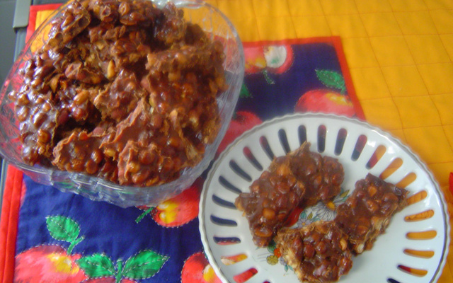 Pé de moleque com leite condensado do Lúcio Cezar