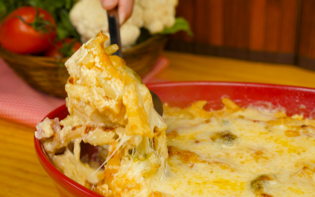 Macarrão ao leite gratinado