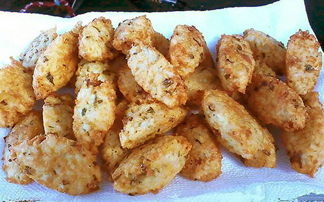 Bolinho de arroz by Gil Fraga