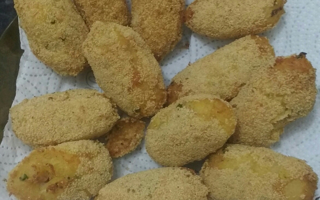 Bolinho de mandioca recheado