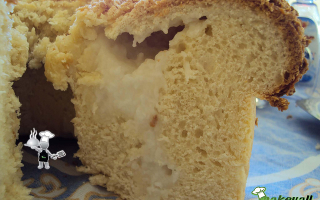 Pão de coco com leite condensado