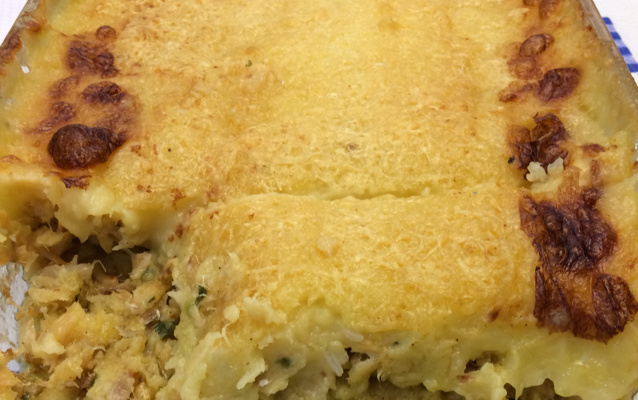 Bacalhau gratinado com purê de batatas