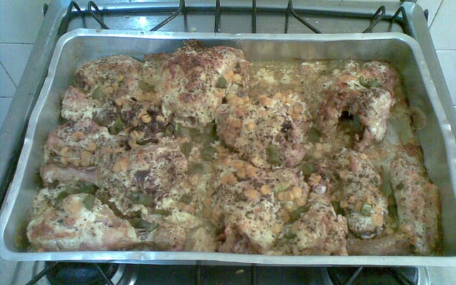 Frango assado com creme de leite