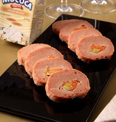 Rocambole de Salsichão