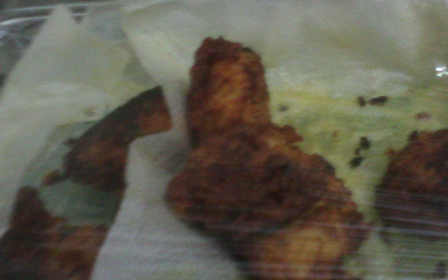 Bolinho com sobra de arroz com lentilha e frango