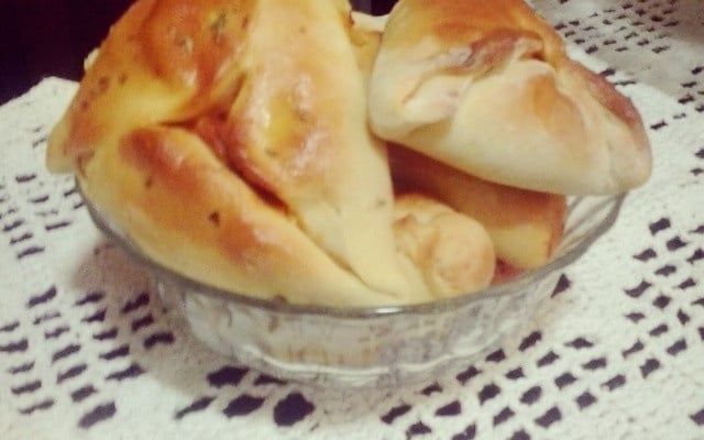 Esfiha de carne temperada