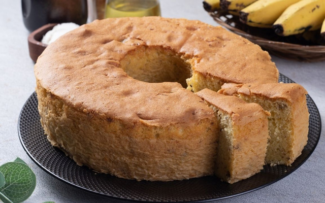 Bolo de banana sem glúten e sem lactose fofinho