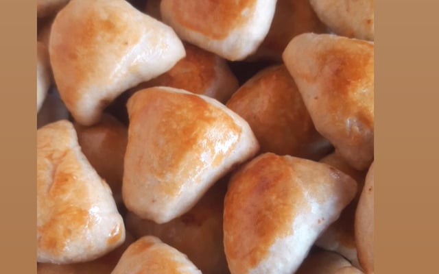 Esfiha tamanho festa