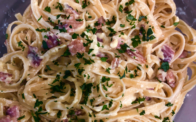 Massa a carbonara (a verdadeira)