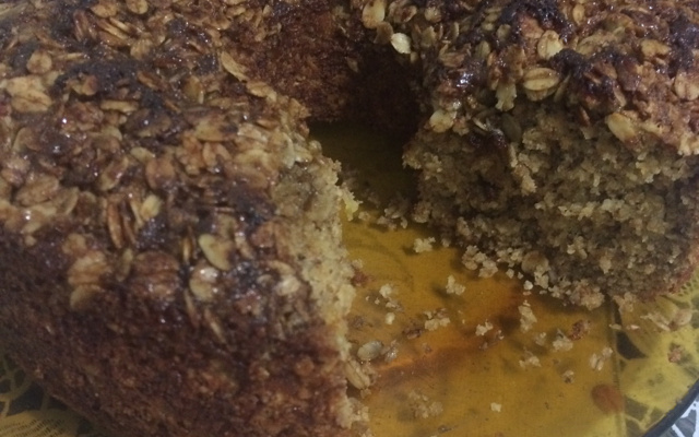 Bolo de banana com aveia