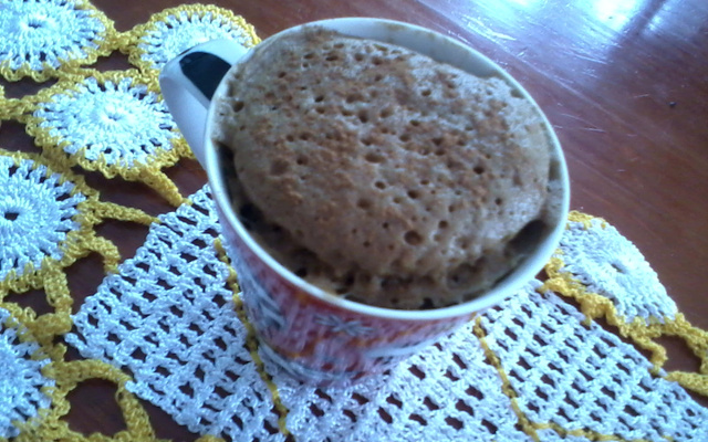 Bolo de farinha integral na caneca