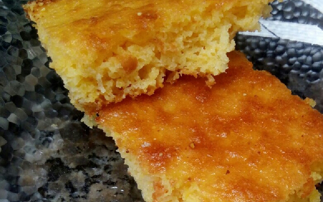 Bolo de milho saboroso e fácil
