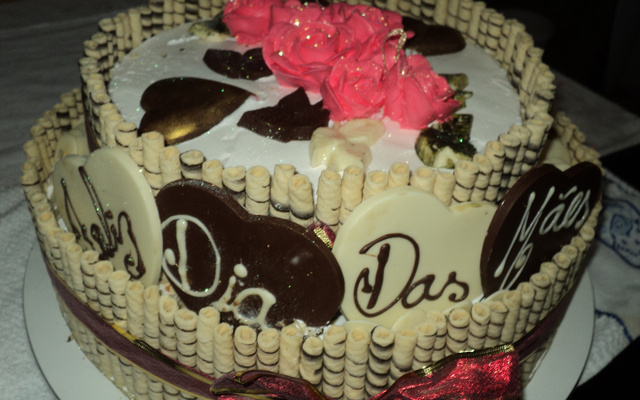 Bolo bombom de chocolate branco