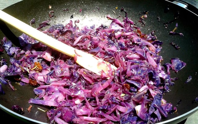 Repolho roxo com creme de leite