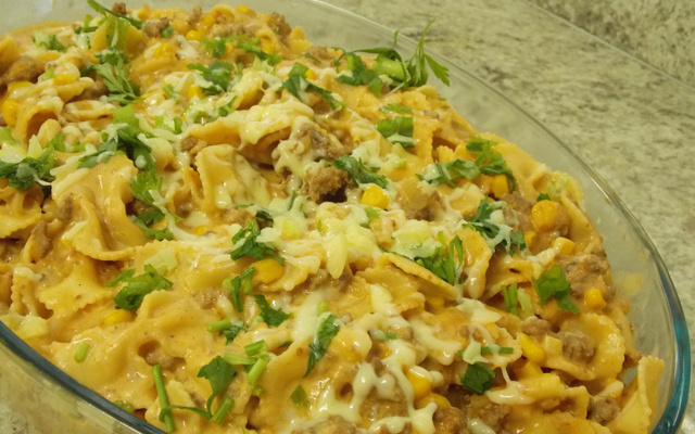 Macarrão na pressão com carne moída