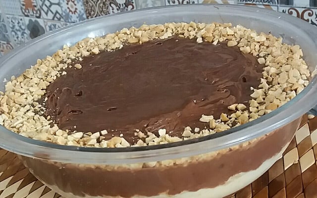 Ovo da Páscoa de travessa