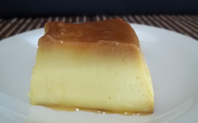 Pudim de pão com leite condensado