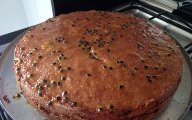 Bolo de maracujá fofinho