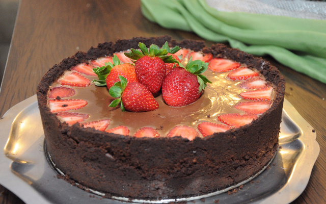 Torta de morango com chocolate