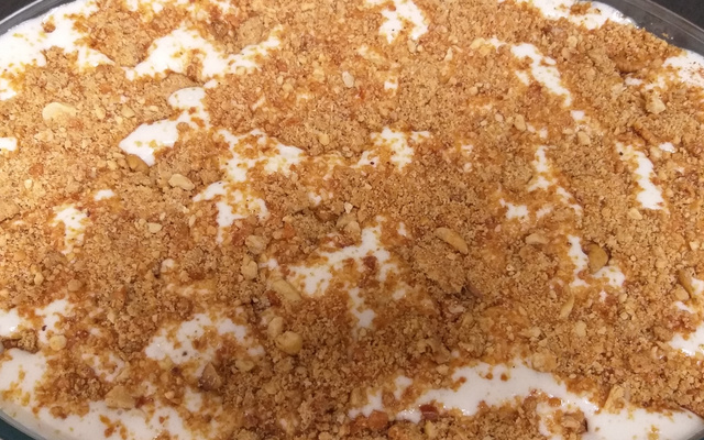 Pavê com pedaços de chocolate