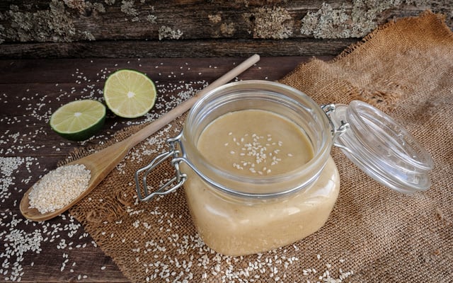 Molho de tahine para salada
