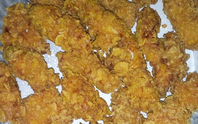 Filezinhos de frango empanados com Corn Flakes