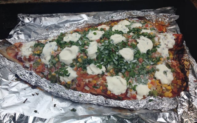 Peixe assado na grelha