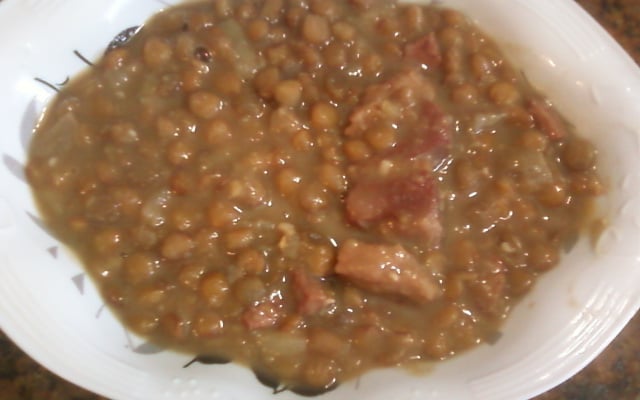 Lentilha com linguiça