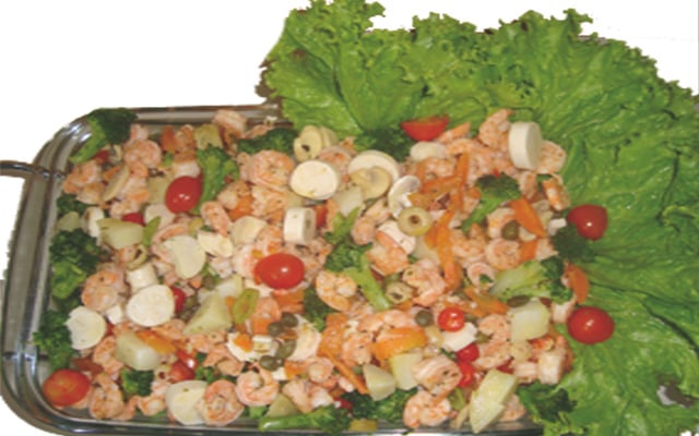 Salada de camarão