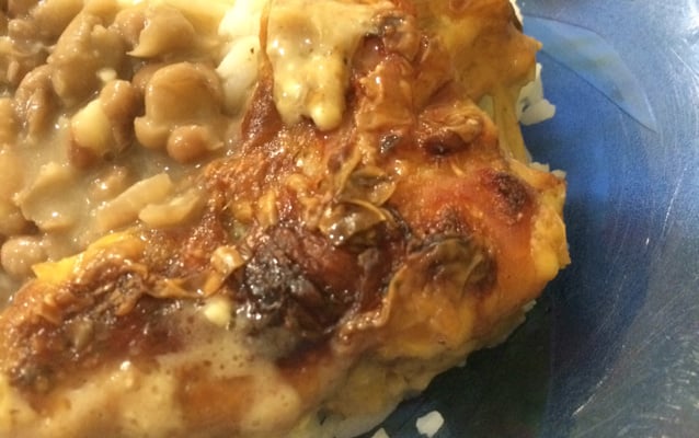 Frango assado com creme de cebola e maionese