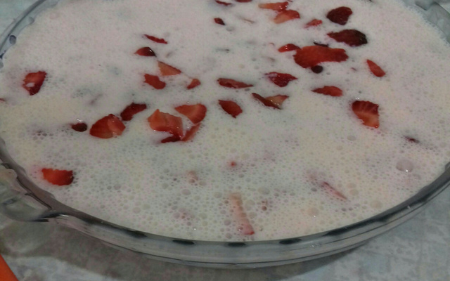 Sobremesa de morango fácil