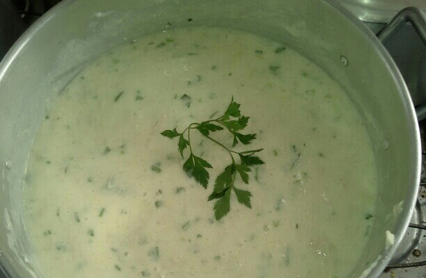 Caldo de pinto (caldo de mandioca)