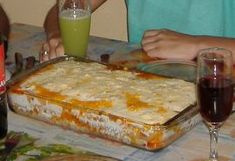 Lasanha de camarão com molho de queijo