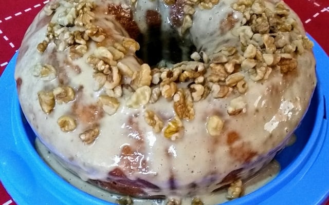 Bolo molhadinho de doce de leite