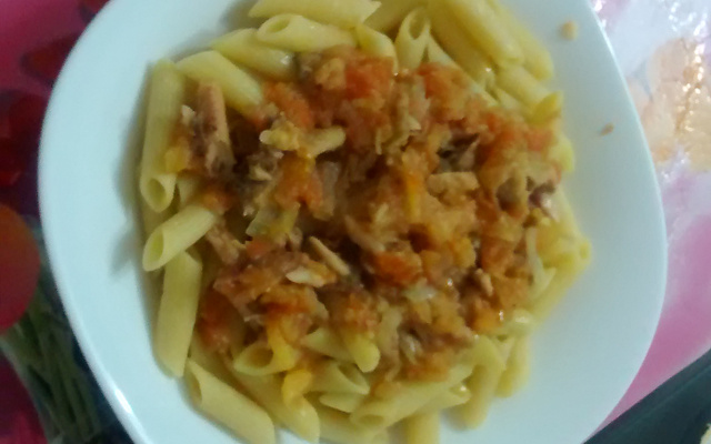 Pomodoro de sardinha com limão