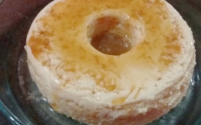 Pudim de micro-ondas com creme de leite