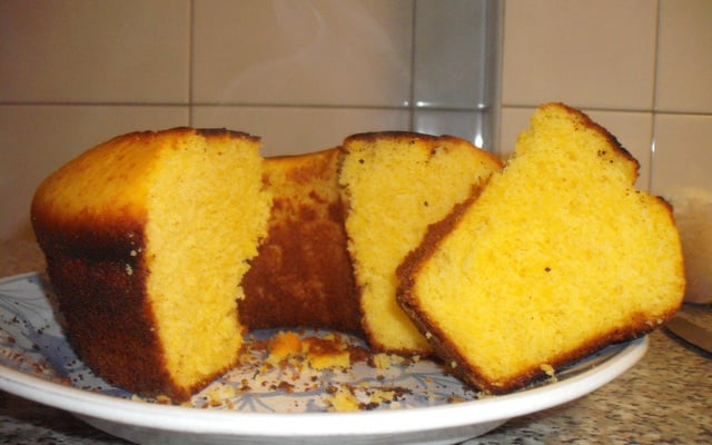 Broa de fubá de liquidificador