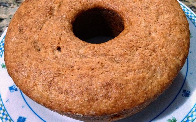 Bolo de banana com leite ninho