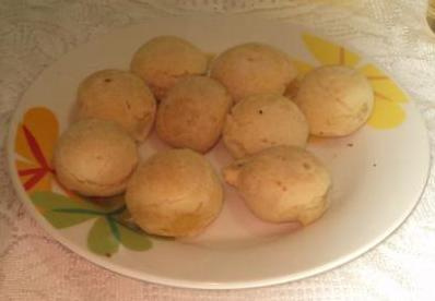 Pão de queijo mineiro saboroso