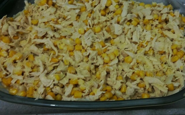 Macarrão com peito de frango e creme de leite