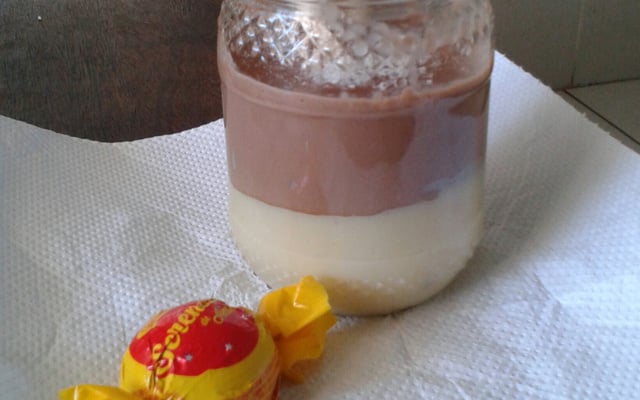 Doce preto e branco fácil e rápido